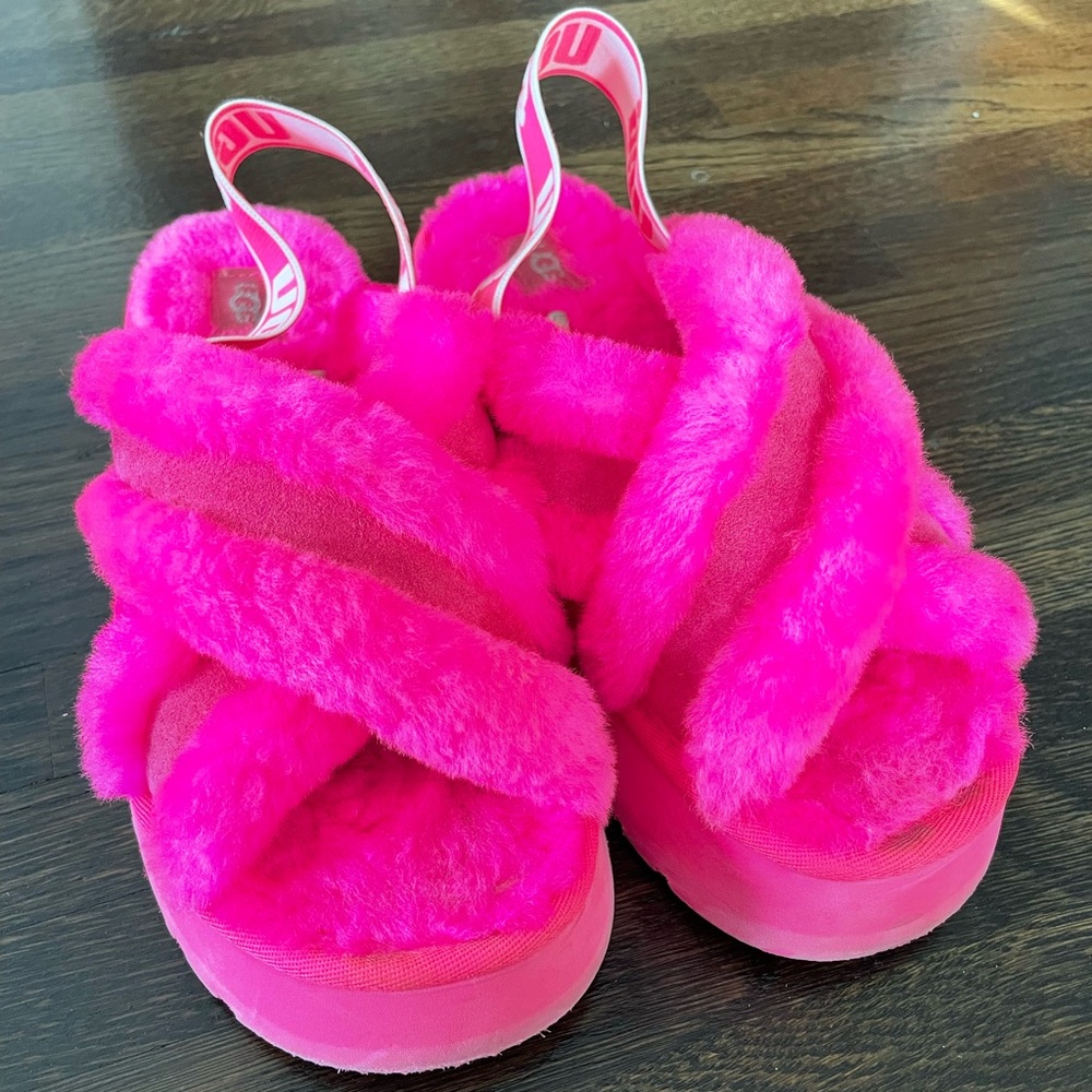UGG slippers hot pink. Size 8.